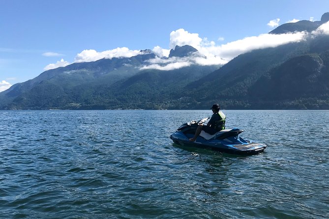 Vancouver Jetski Tour with Dinner on Bowen Island - Getting ready: meeting point, timing, and the driving license rule
