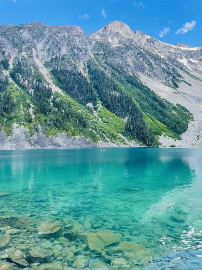 Vancouver: Joffre Lakes Park Hike and Whistler Day Trip - Why Joffre Lakes hits harder than a typical day hike