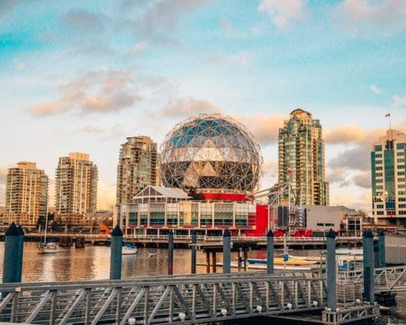 Vancouver : Must-See Attractions Walking Tour With A Guide - Price and Value: What $47 Buys in Real Terms