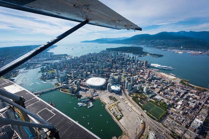 Vancouver Panorama Scenic Seaplane Tour - Small-group seating and the claustrophobia question