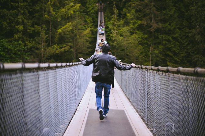 Vancouver Premium Tour: Capilano Bridge + Grouse Mountain Lunch - Vancouver Lookout at 553 feet: the 360° view, best when skies cooperate