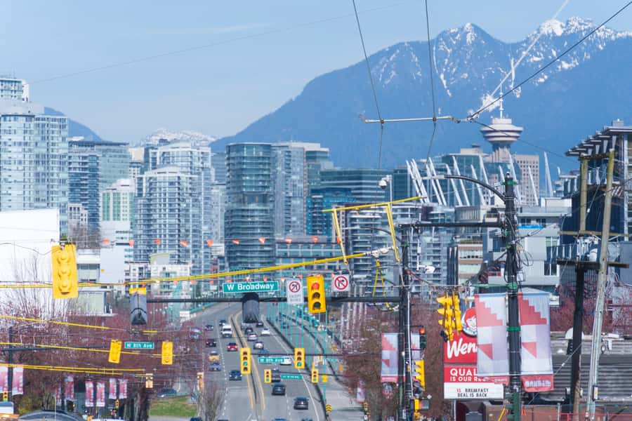 Vancouver: Private City Sights Tour by Minibus (3hrs) - Yaletown, Chinatown, and Mount Pleasant: Driving Through Vancouver’s Layers