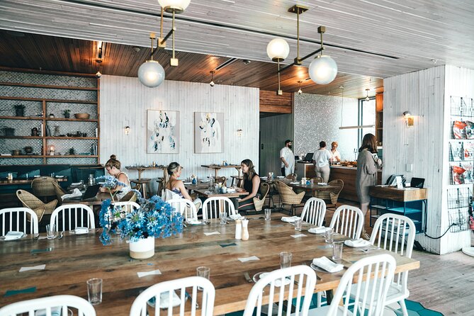 Vancouver Private Tour: Highlights & Hidden Gems with a Local - Guide style: what you’ll actually feel during the tour