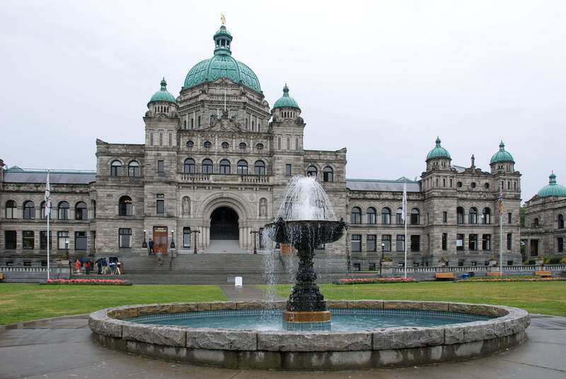 Vancouver: Private Walking Tour with a Local - How a private Lokafyer walking tour feels different from a standard city walk