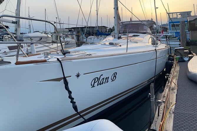 Vancouver Sailing Experience on a 50 foot Sailboat - The route that turns Vancouver into a shoreline story