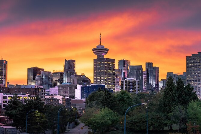 Vancouver Small Group Night Tour w/Capilano + Grouse Mtn Dinner - Capilano Suspension Bridge: the real thrill is the height