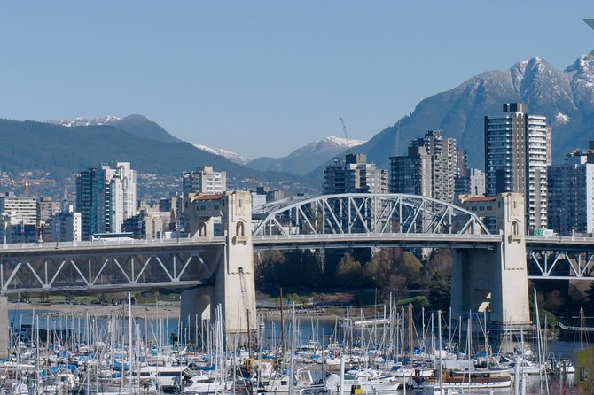 Vancouver to Whistler by EXECUTIVE Bus (Single Trip) - Ski, snowboard, luggage, and bike rules you should know