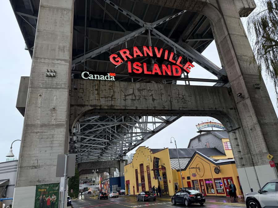 Vancouver Tour/Car/Grandville Island/Queen Elizabeth/China T - Chinatown and Chinagate Plus the Optional Dr. Sun Yat-Sen Garden