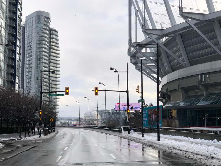 Vancouver Tour/Car/Grandville Island/Queen Elizabeth/China T - Who This Tour Fits (and Who Should Skip It)