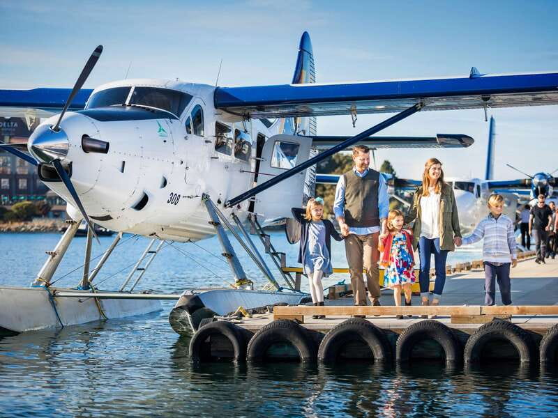 Vancouver: Victoria and Butchart Gardens by Seaplane - Getting to Butchart Gardens by shuttle and hearing it explained