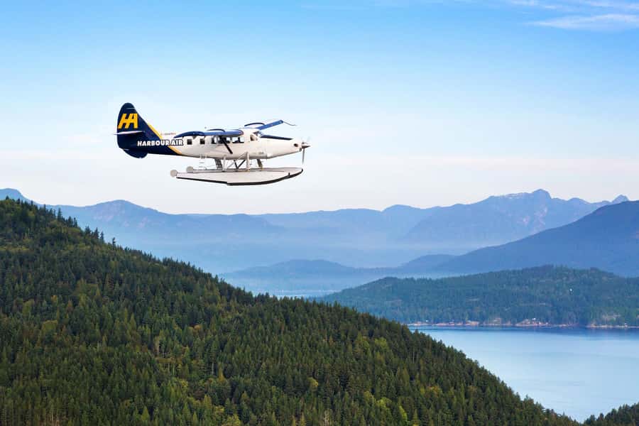 Vancouver: Victoria Seaplane Tour with Return Bus and Ferry - Flying out of Vancouver Harbour, landing in the heart of Victoria