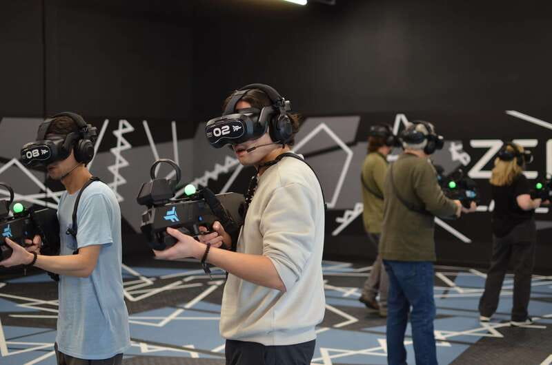 Vancouver: Virtual Reality by Zero Latency - Outbreak - The 45-minute schedule: what happens from check-in to debrief