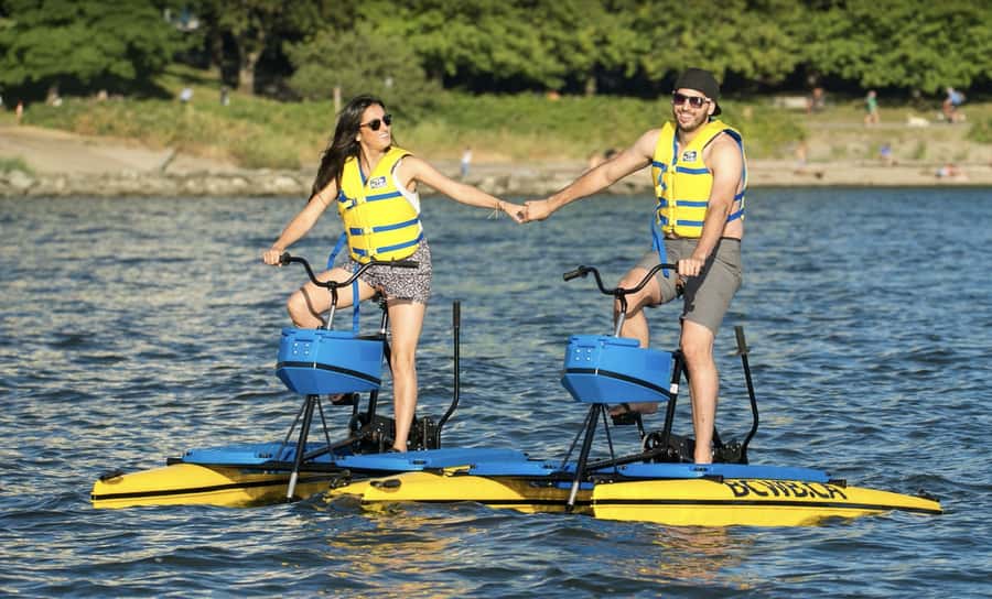 Vancouver: Water Bike Rental in False Creek - Getting To Vanier Park and Finding the Blue Tent