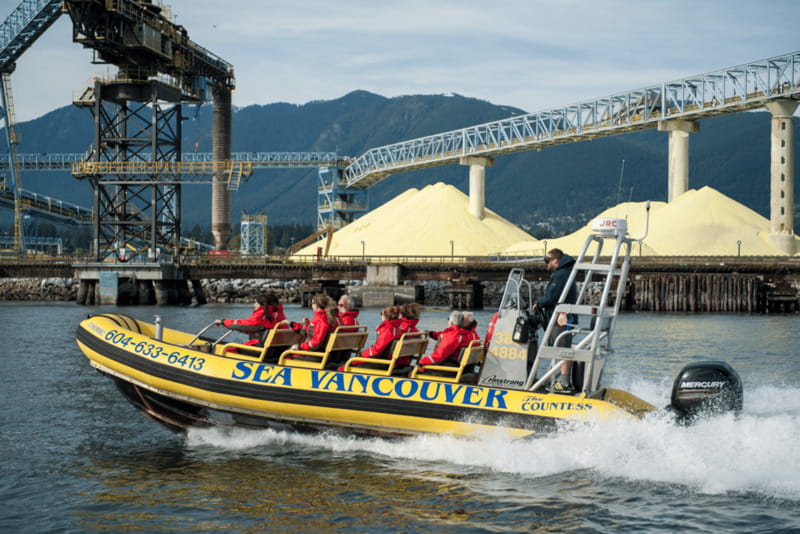 Vancouver: Waterfront Sightseeing Tour - City and Harbour - North Vancouver: the skyline stretch that makes everything real