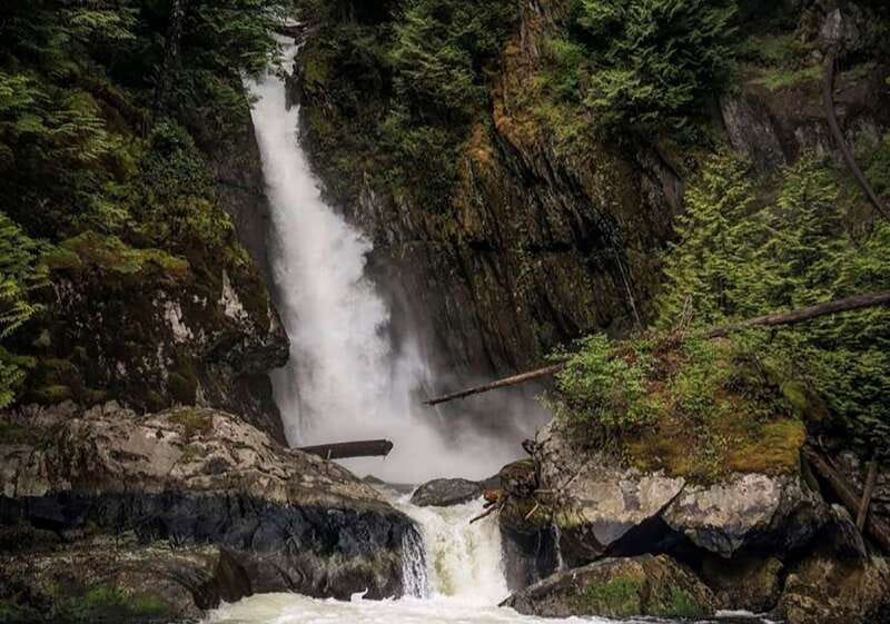 Vancouver: Waterfront Sightseeing Tour - City and Waterfall - The 30 mph ride on a rigid inflatable boat: what to expect