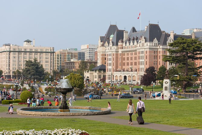 Victoria and Butchart Gardens, an Elevated Experience - Comfort on a 13-hour day: coach, restroom, umbrellas, and real timing