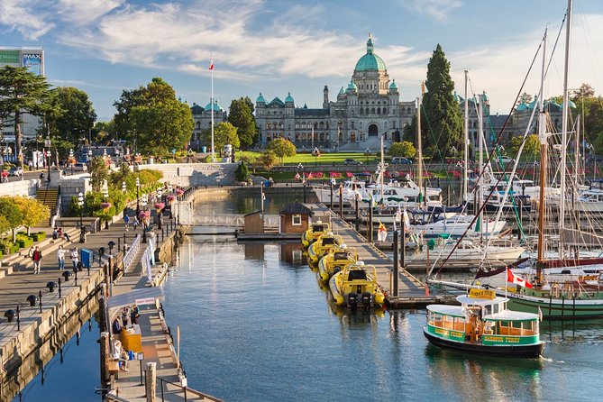 Victoria and Butchart Gardens Day Trip from Vancouver - Downtown Victoria on your own: a guided orientation plus 3 hours to choose your pace