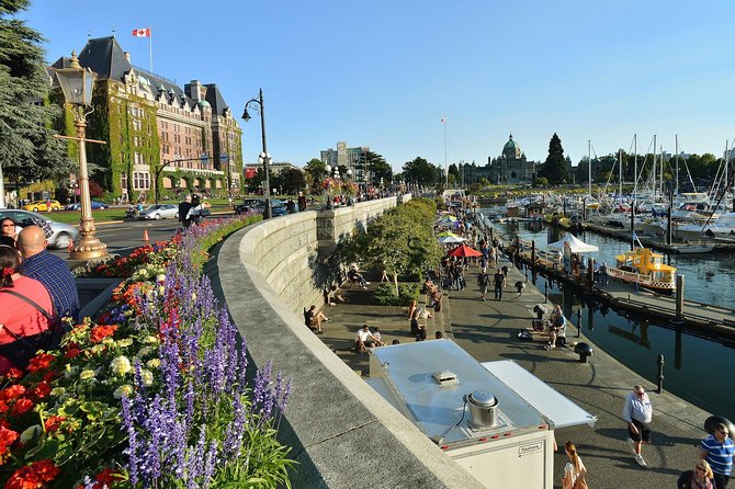 Victoria & Butchart Gardens Tour with Ferry from Vancouver - The coach, guide, and how the day stays organized