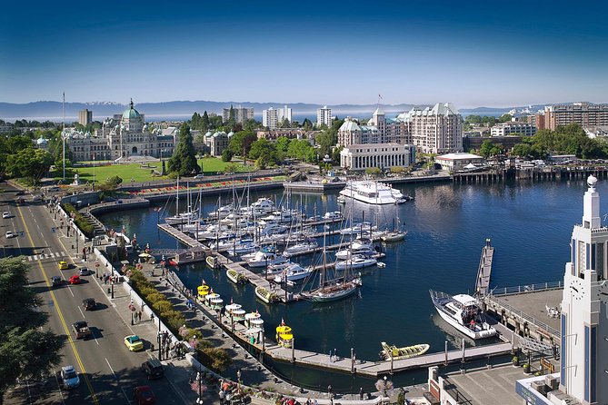 Victoria & Butchart Gardens Tour with Gulf Islands Cruise Ferry - Butchart Gardens: two hours to walk, pause, and take photos