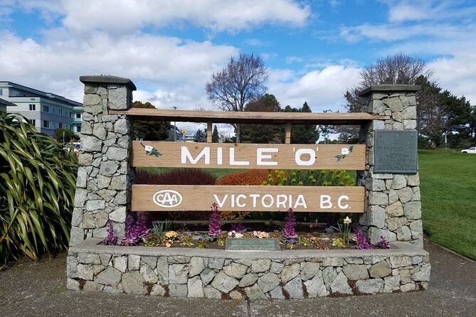Victoria: Butchart, Mile 0, Harbor 1-Day Tour from Vancouver - The Gulf Islands Ferry Ride: Wildlife Odds and Photo Tips