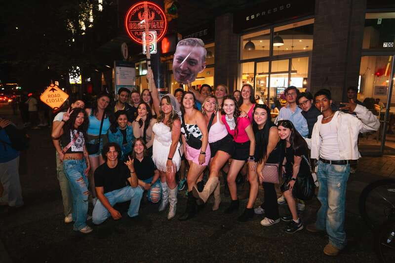 West Coast Party Crawl - Route B - Should you book West Coast Party Crawl Route B?